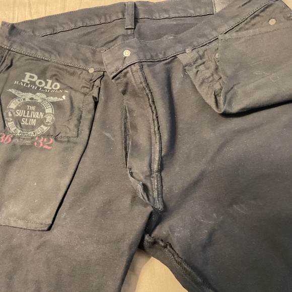 Black - Picture 3 of 3